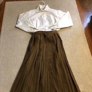Tweeds pleated skirt & blouse.